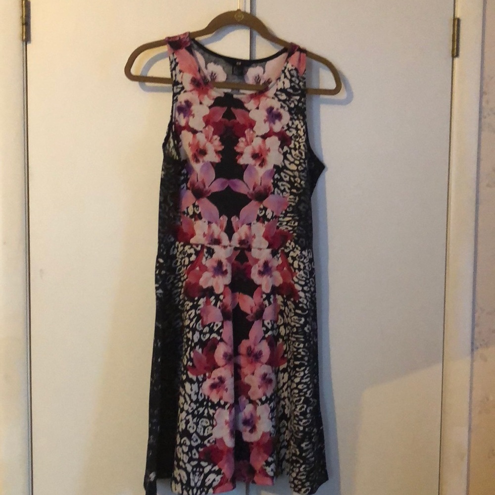 Floral/leopard print H&M dress Size L